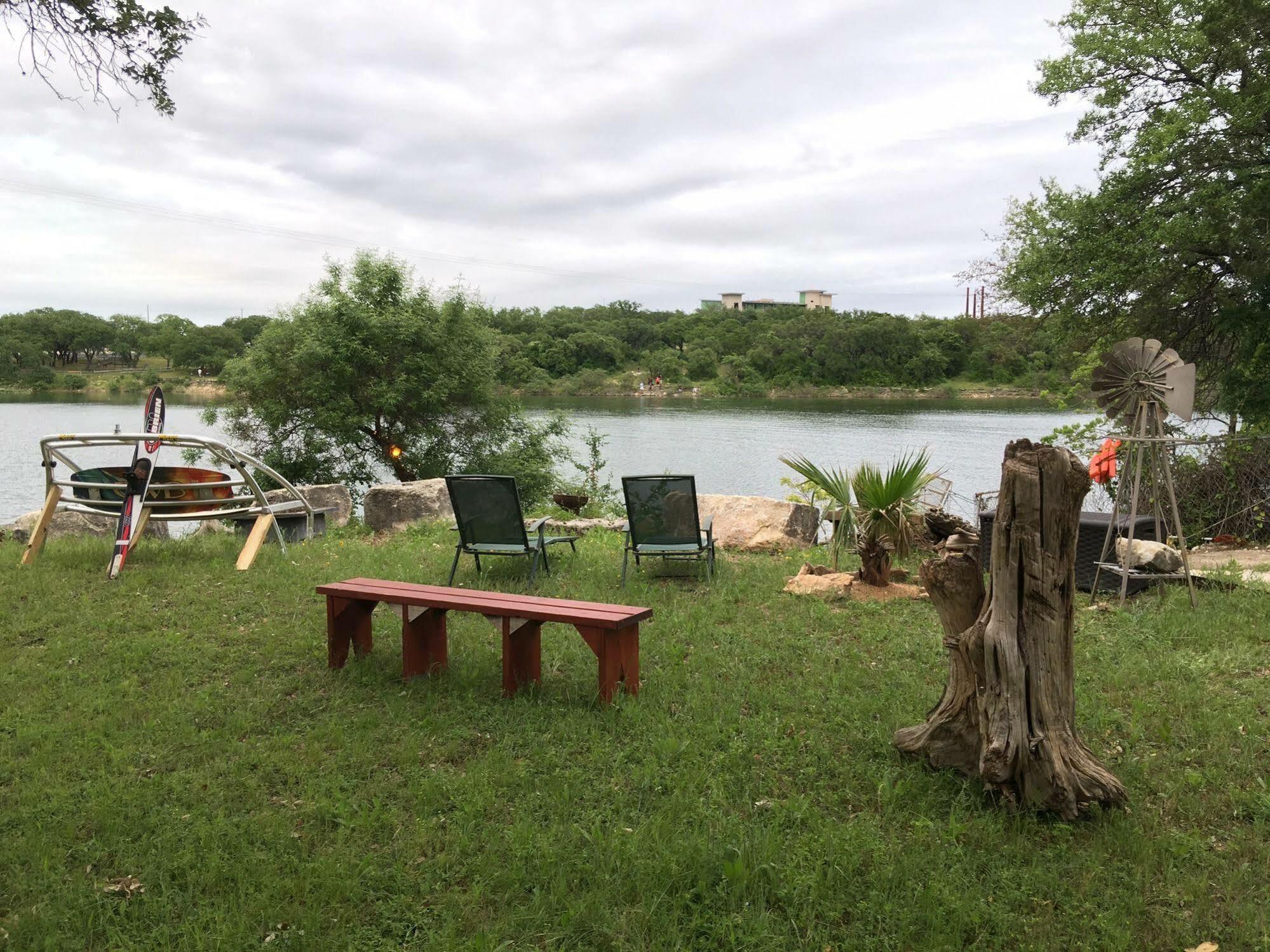 The Cove Bnb Hudson Bend Exterior foto
