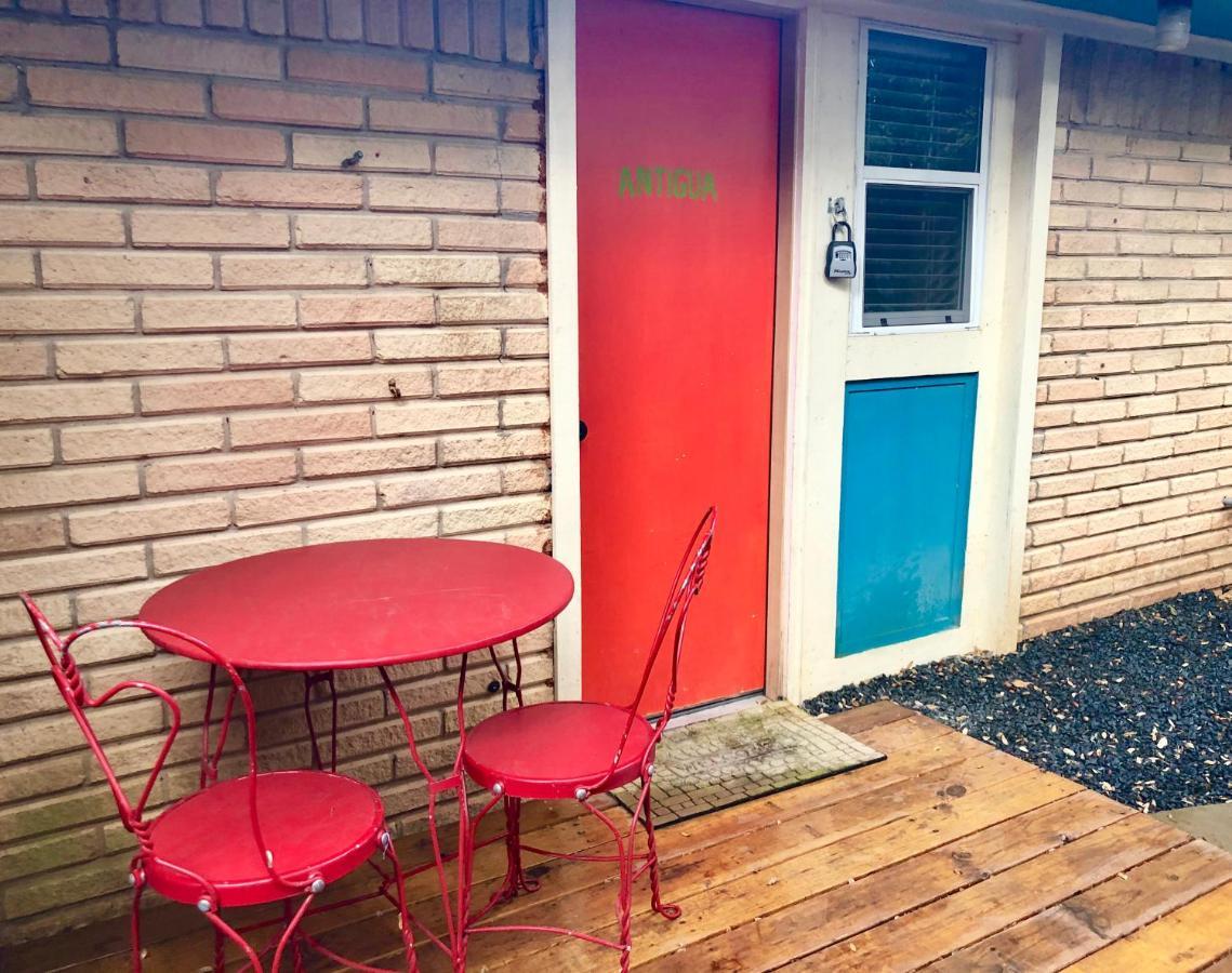 The Cove Bnb Hudson Bend Exterior foto